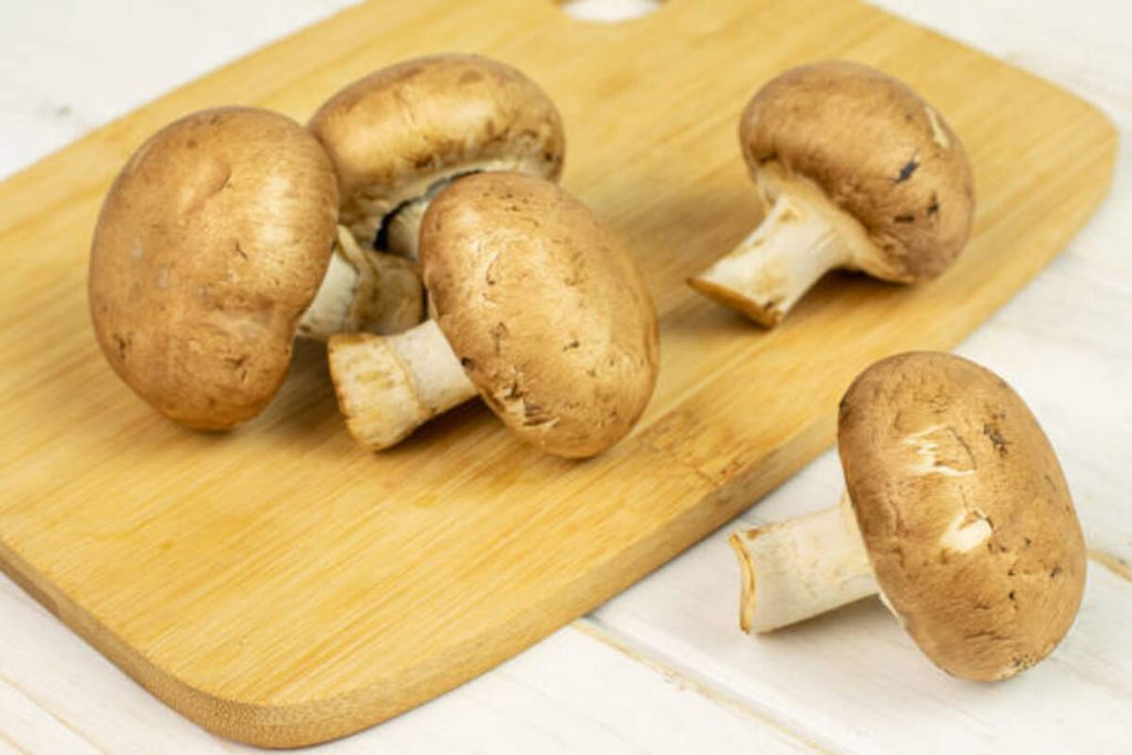 5 Delicious and Nutritious Gray Foods
