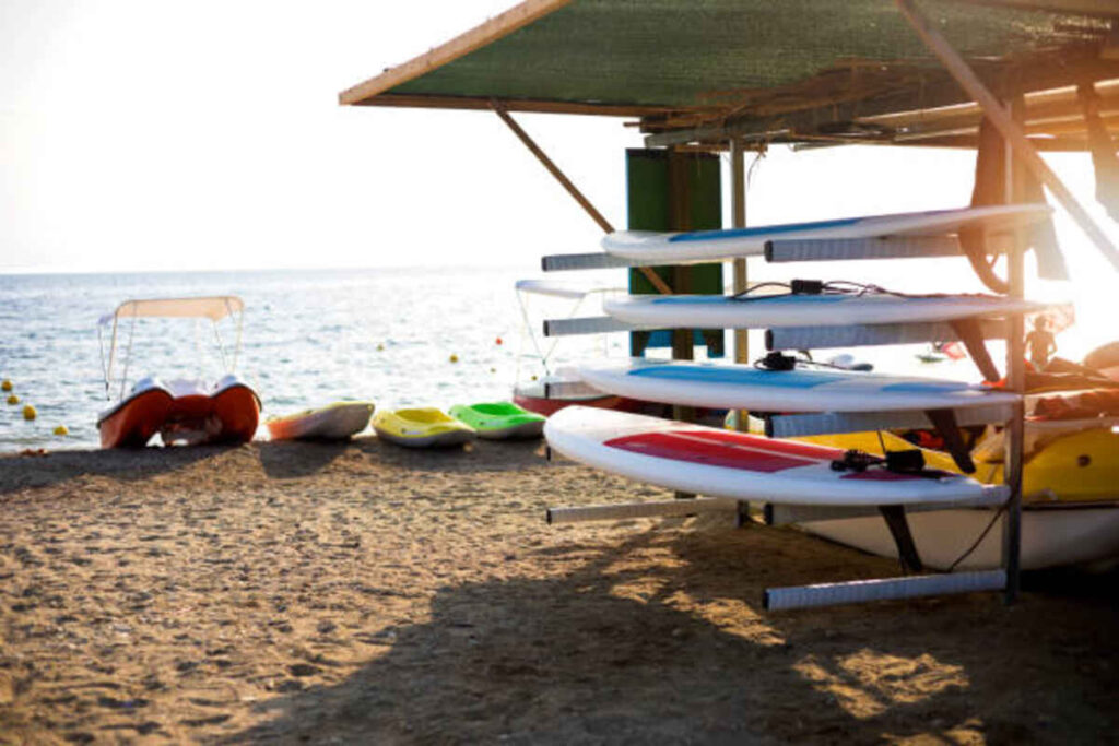 Motorboat Hire Your Comprehensive Tips for Finding the Perfect Vessel